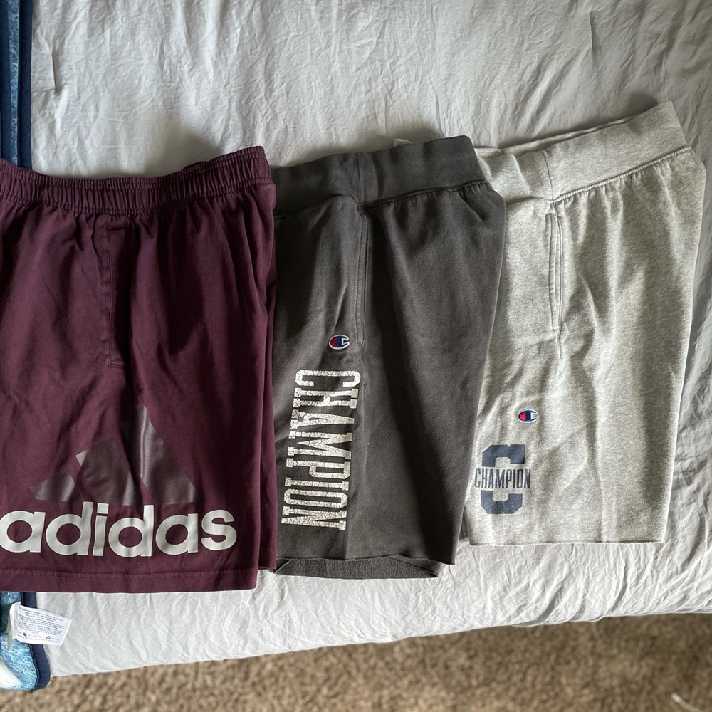 Men’s medium sweat shorts